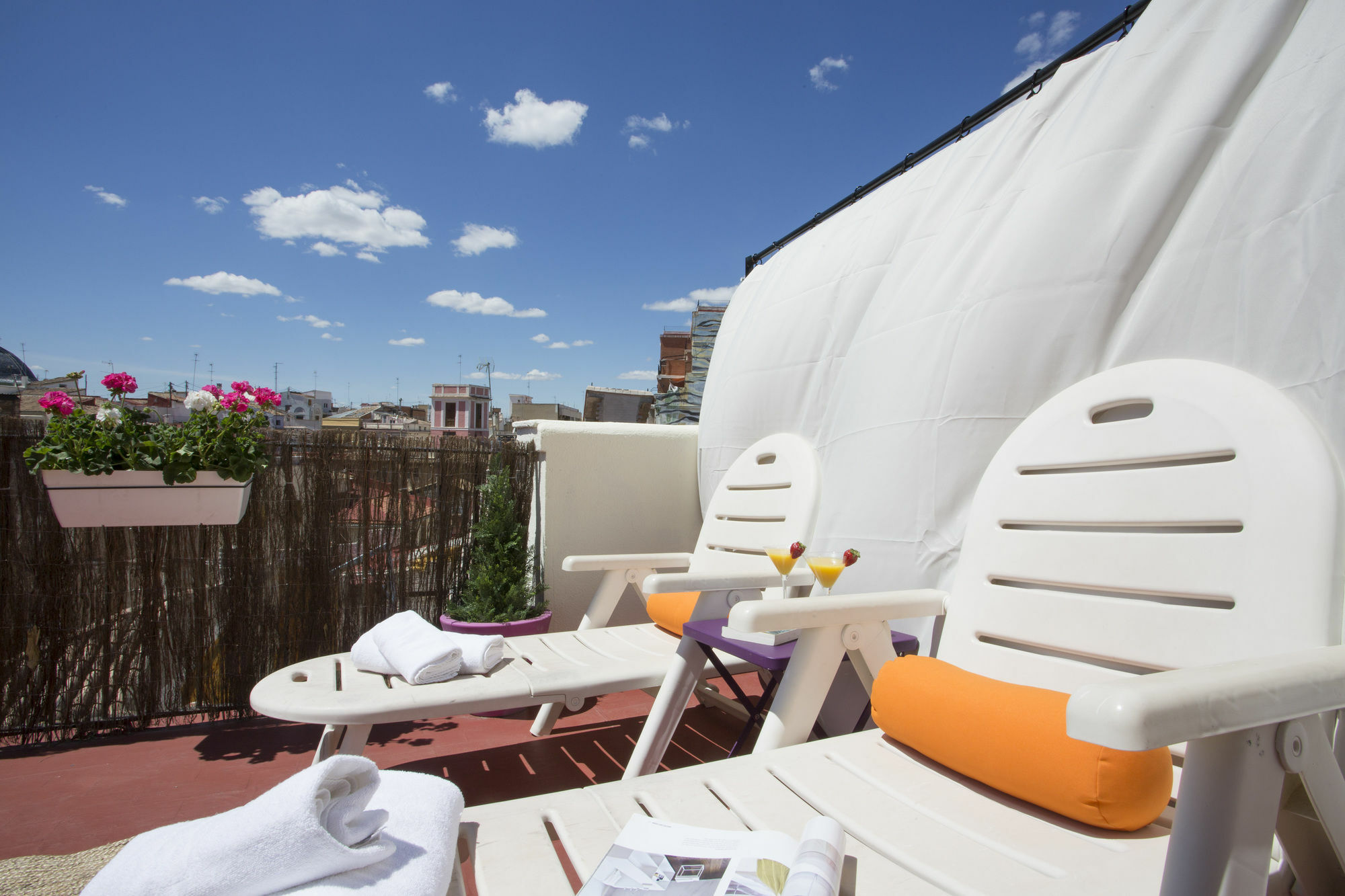 Singularstays Plaza Del Mercado Valencia Exterior foto